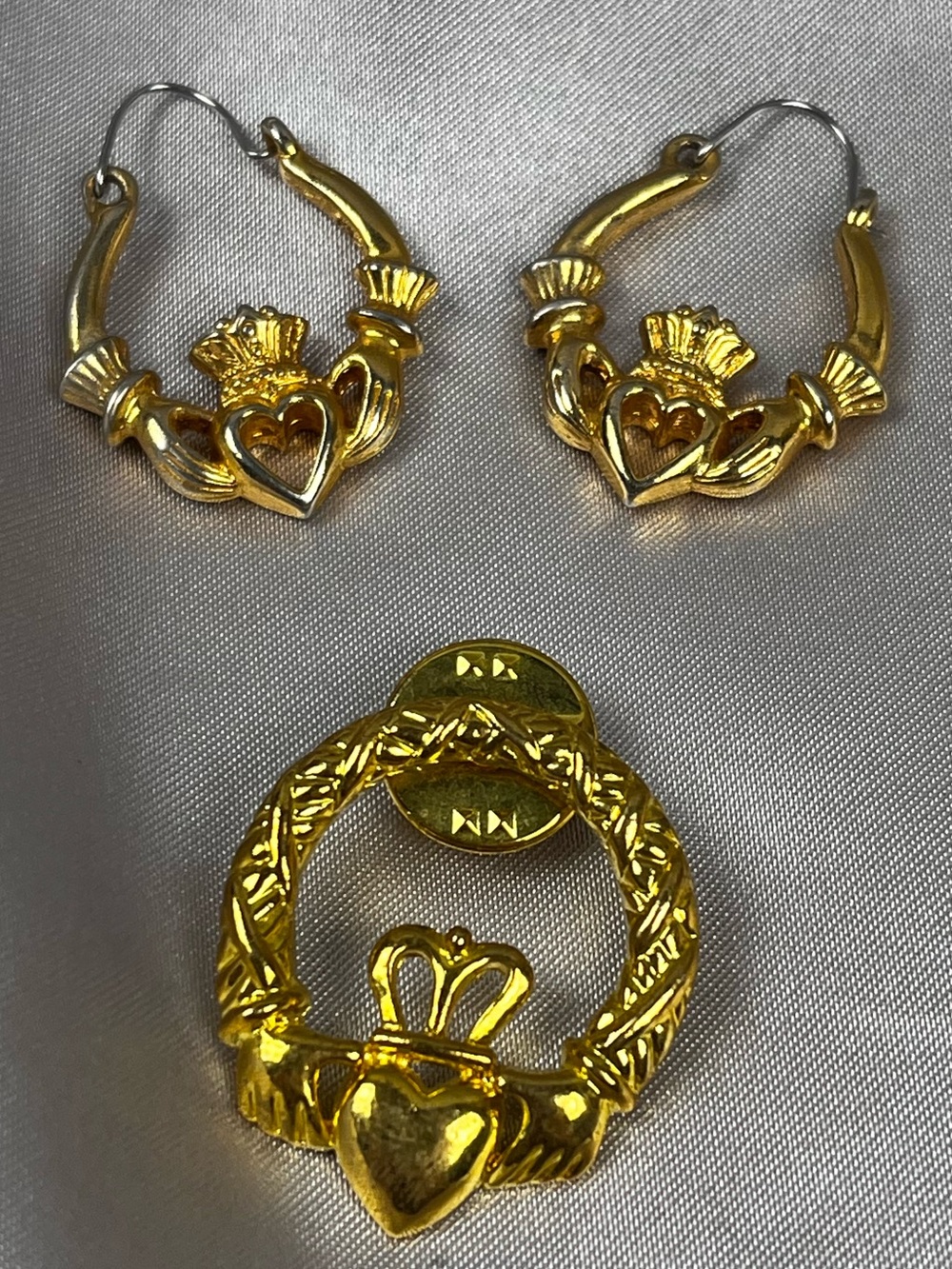 Vintage Claddagh Brooch & Earrings Hoops Gold Tone Hands Heart and Crown